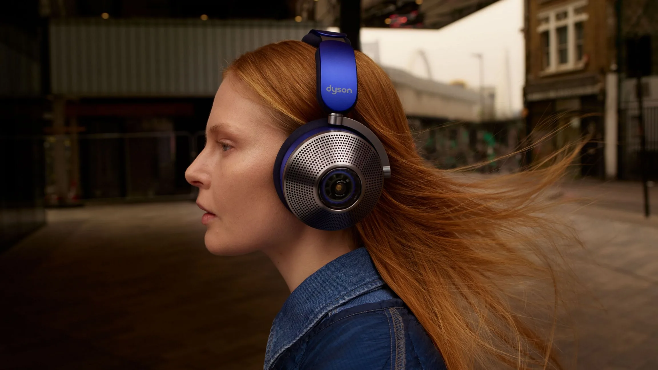 Dyson Zone™ noise-cancelling headphones (Prussian blue/Bright copper) - Image 4